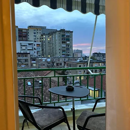 Casa Mia - Hidden Gem Near The New Boulevard Apartment *