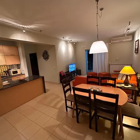 Casa Mia - Hidden Gem Near The New Boulevard Apartment *